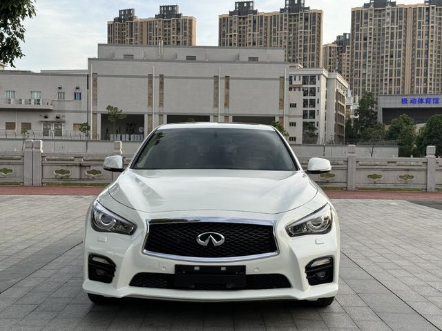 Infiniti Q50L