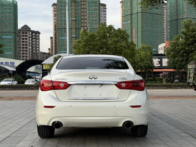 Infiniti Q50L