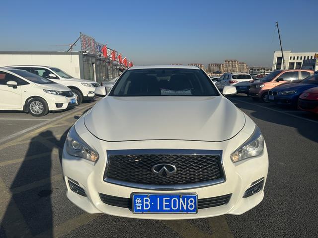 Infiniti Q50L