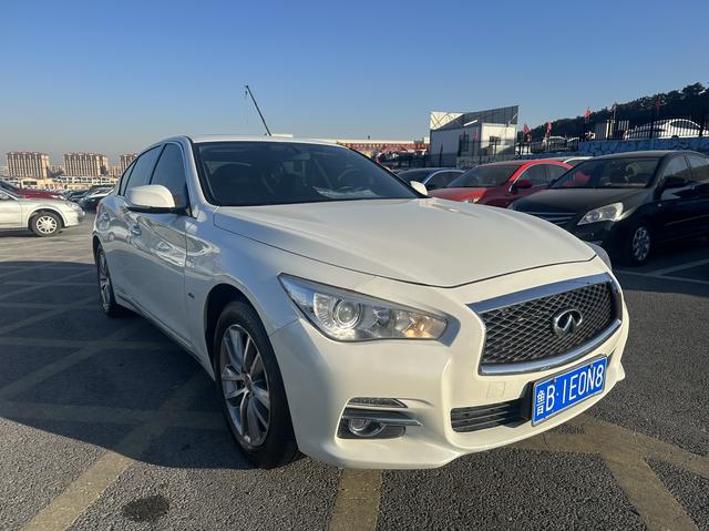 Infiniti Q50L