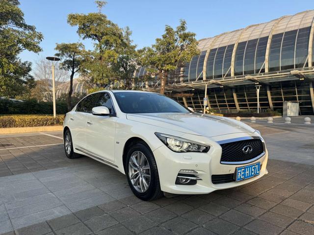 Infiniti Q50L