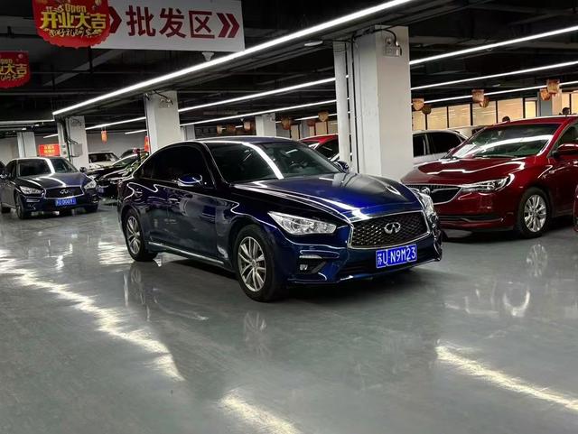 Infiniti Q50L