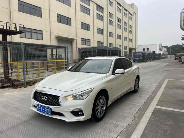 Infiniti Q50L