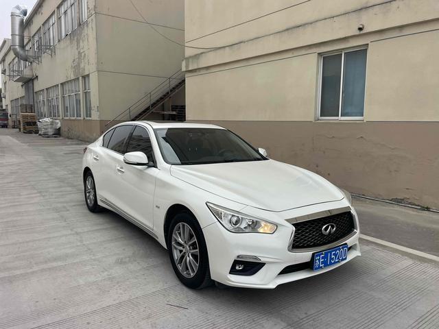 Infiniti Q50L