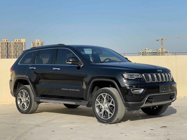 Jeep Grand Cherokee (imported)