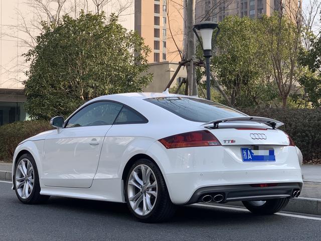 Audi TTS