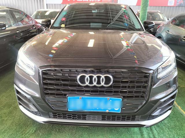 Audi Q2L