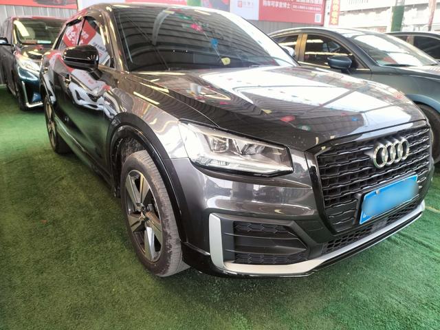 Audi Q2L