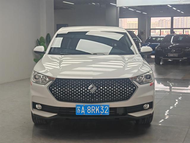 Baojun RC-6