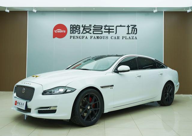 Jaguar XJ