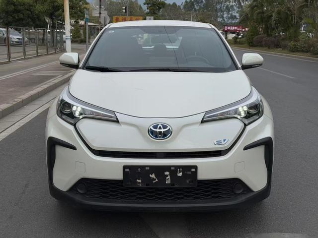 Toyota C-HR EV