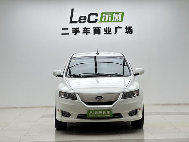 BYD e6