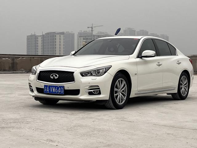 Infiniti Q50L