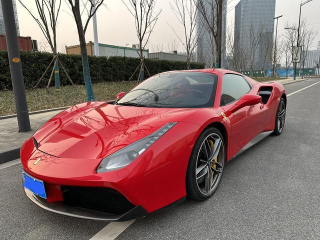 Ferrari 488