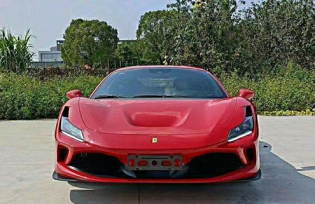 Ferrari F8