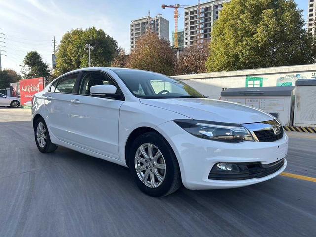 Qoros 3