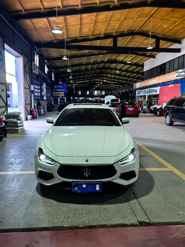 Maserati Ghibli