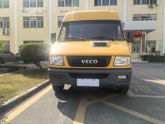 Iveco proud