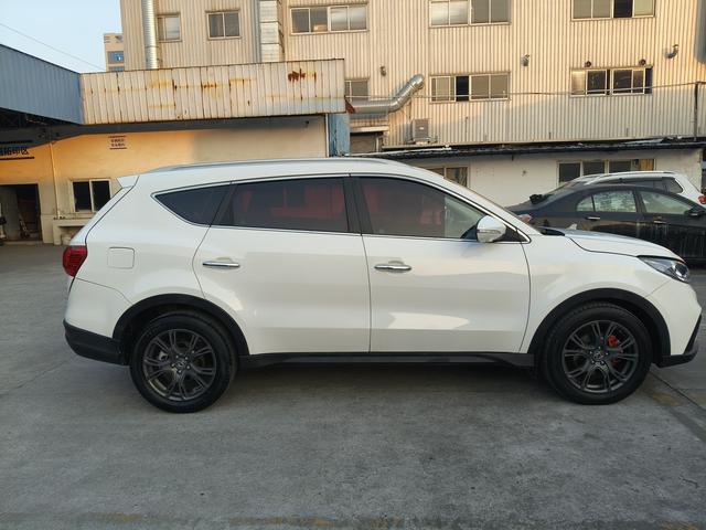 Dongfeng Fengon 580