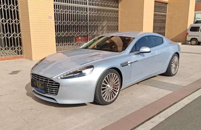 Aston Martin Rapide