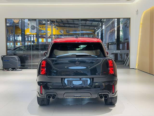 MINI JCW COUNTRYMAN