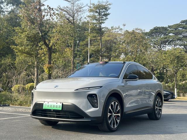 NIO EC7