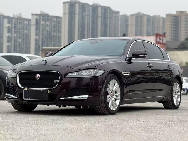 Jaguar XFL