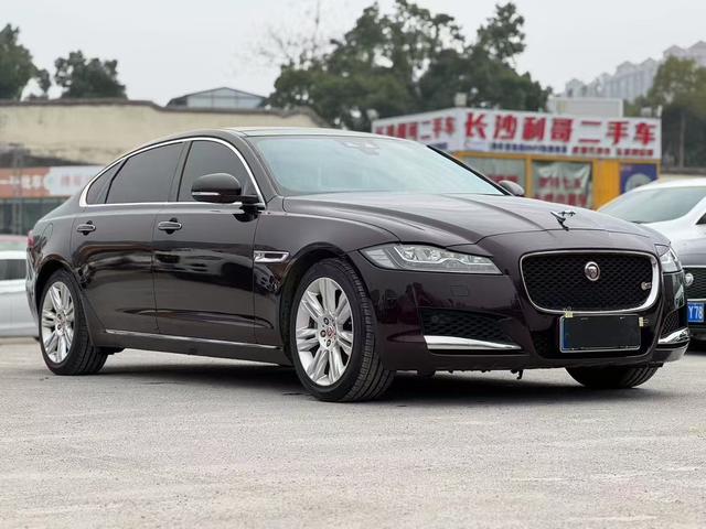 Jaguar XFL