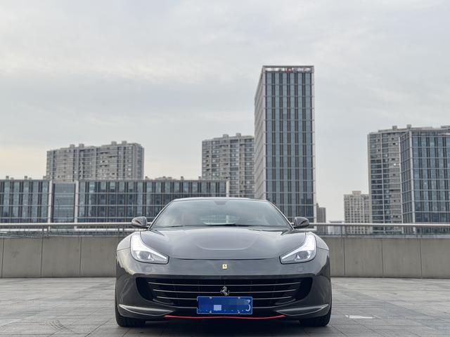 Ferrari GTC4Lusso