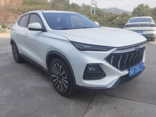 Oshan Changan Auchan X5