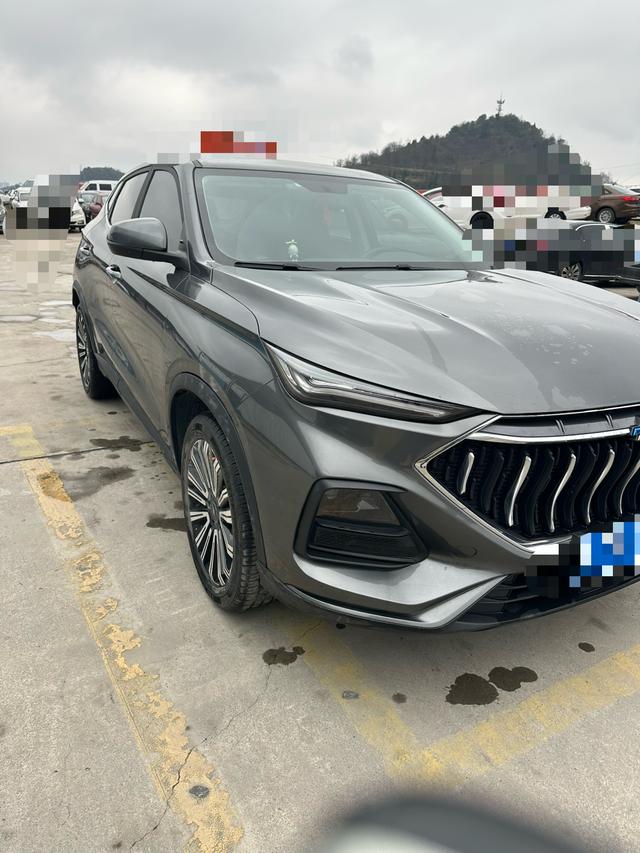 Oshan Changan Auchan X5