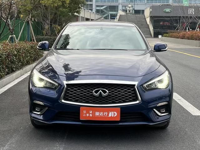 Infiniti Q50L