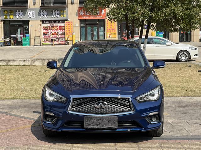 Infiniti Q50L