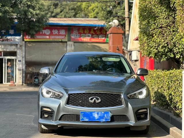 Infiniti Q50L