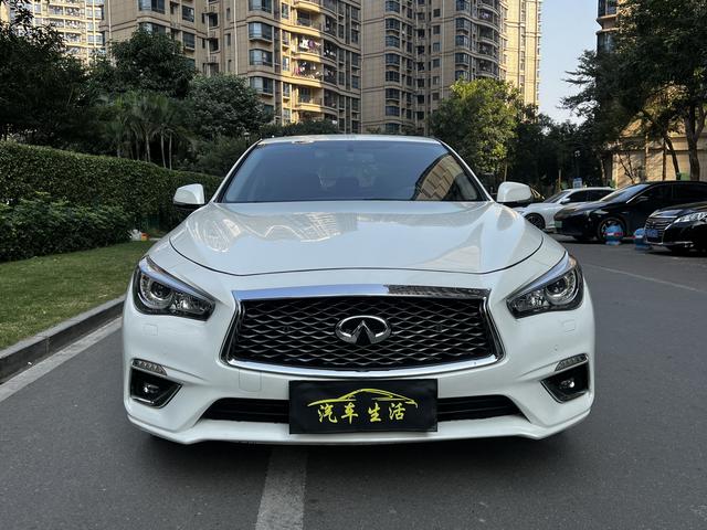 Infiniti Q50L