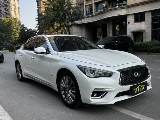 Infiniti Q50L