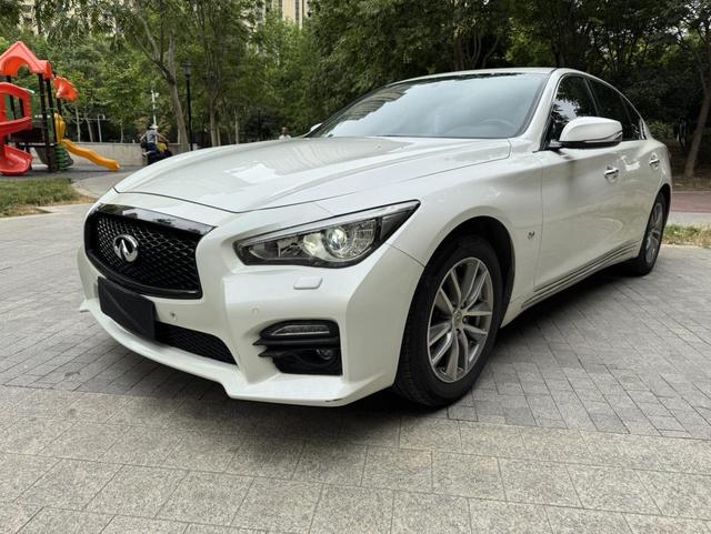 Infiniti Q50L