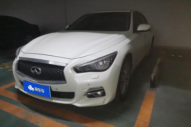 Infiniti Q50L