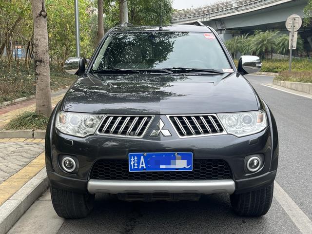 Mitsubishi Pajero Jinchang (imported)