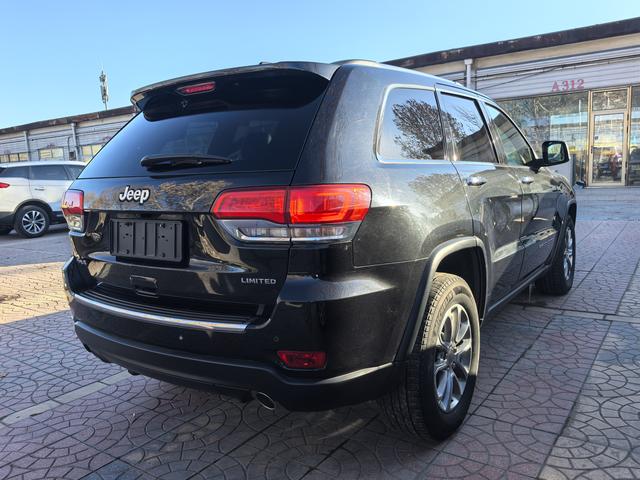 Jeep Grand Cherokee (imported)