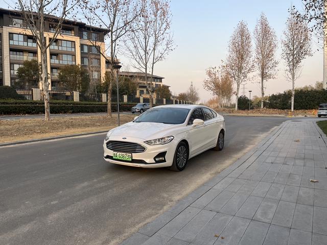 Ford Mondeo PHEV