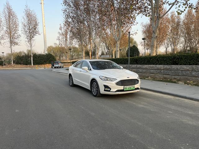 Ford Mondeo PHEV