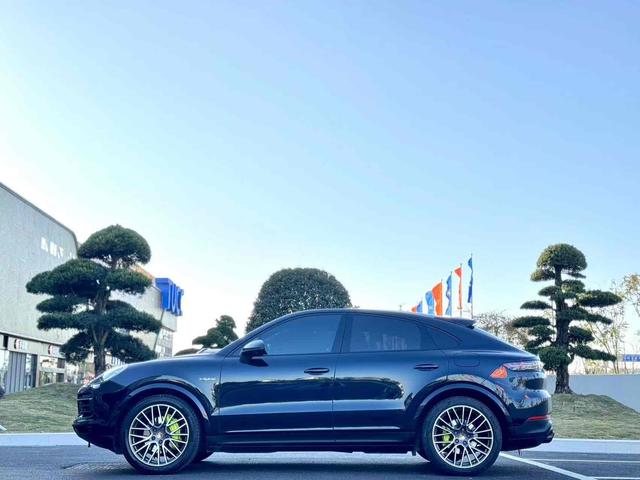 Porsche Cayenne Coupé E-Hybrid