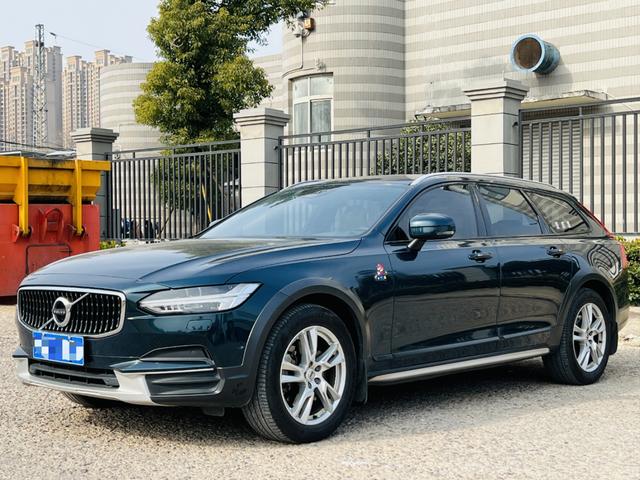 Volvo V90