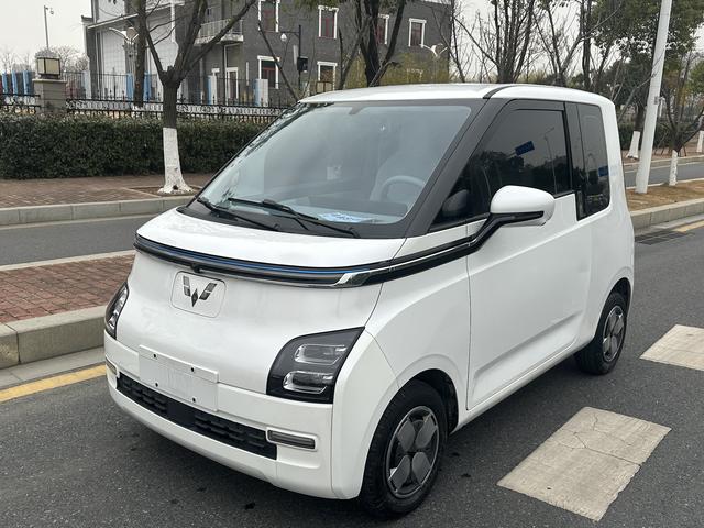 Wuling Air ev clear sky