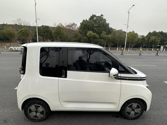 Wuling Air ev clear sky