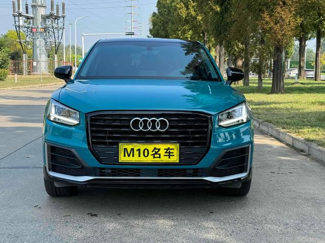 Audi Q2L