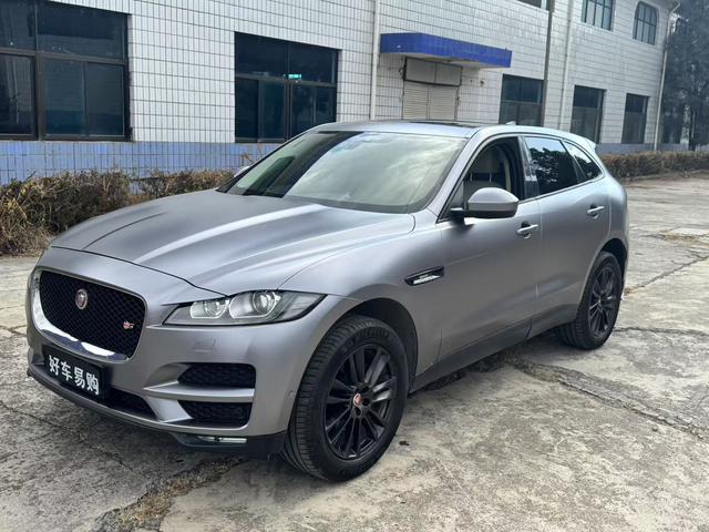 Jaguar F-PACE