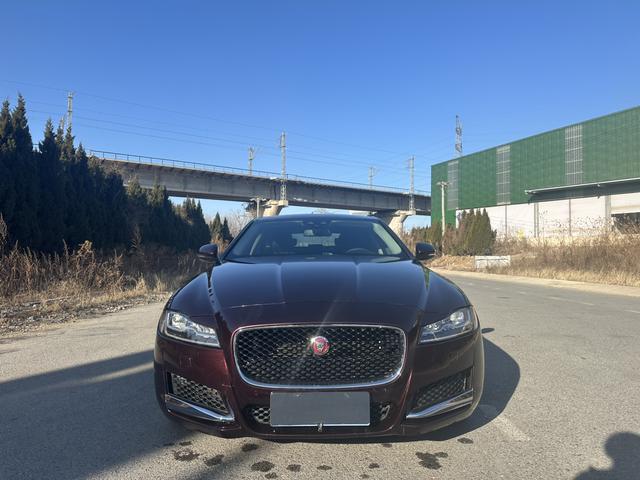 Jaguar XFL