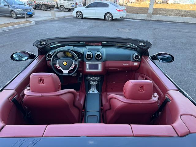 Ferrari California T